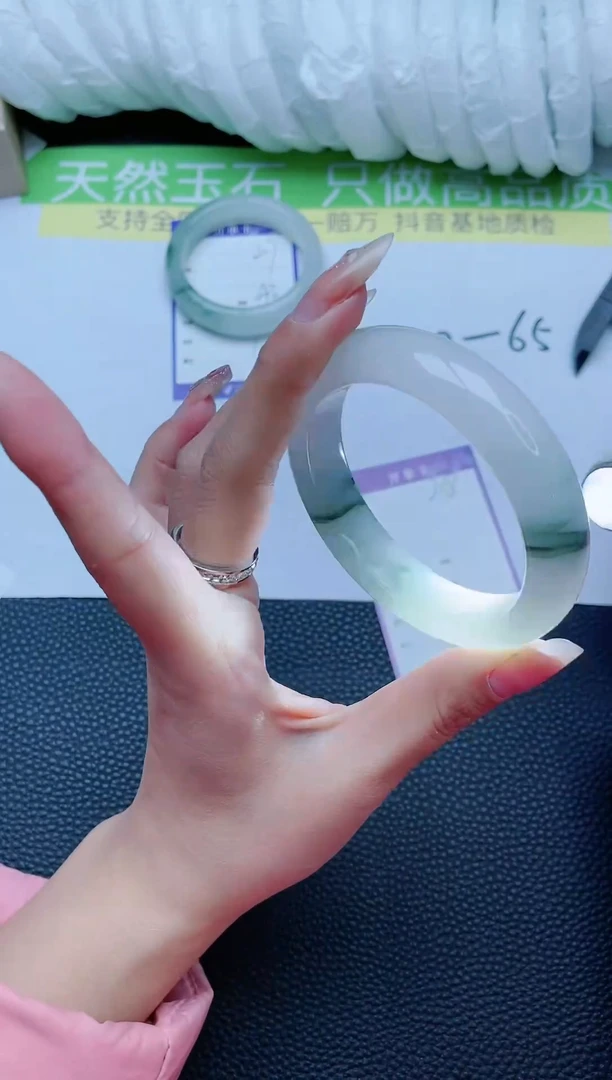 【闪购商品】石英质玉手镯未镶嵌手镯218