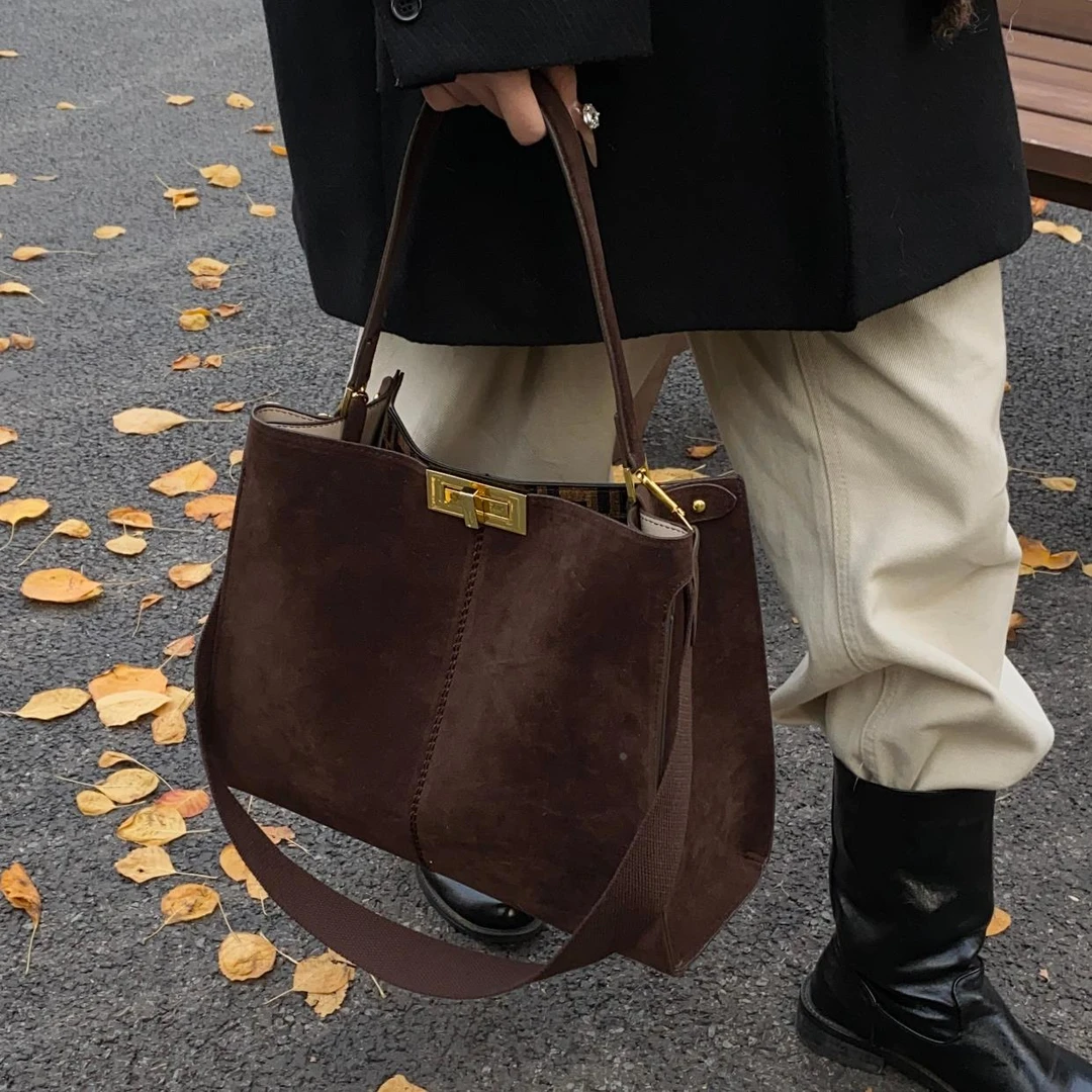 简约手提大包包女士2024新款秋冬高级感大容量通勤复古磨砂托特包