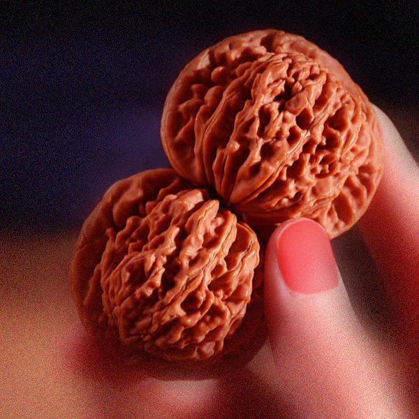 文玩核桃青皮文玩