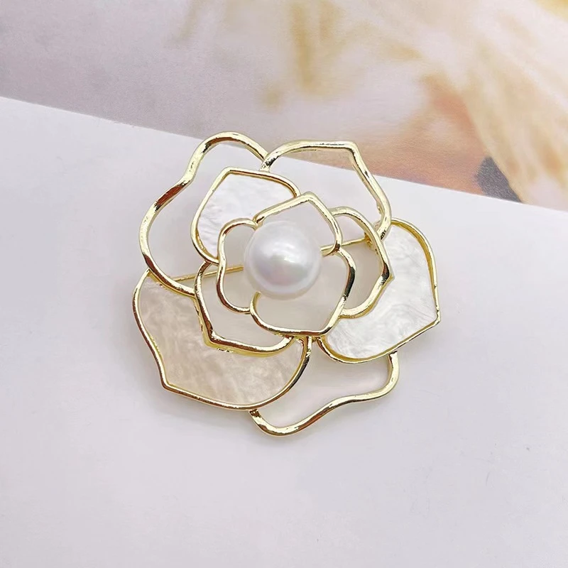 锌合金胸针 白色山茶花高档小香风轻奢法式优雅百搭胸花精致别针