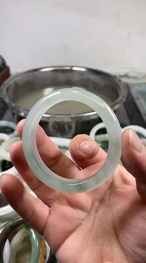 【闪购商品】石英质玉手镯未镶嵌5354+321