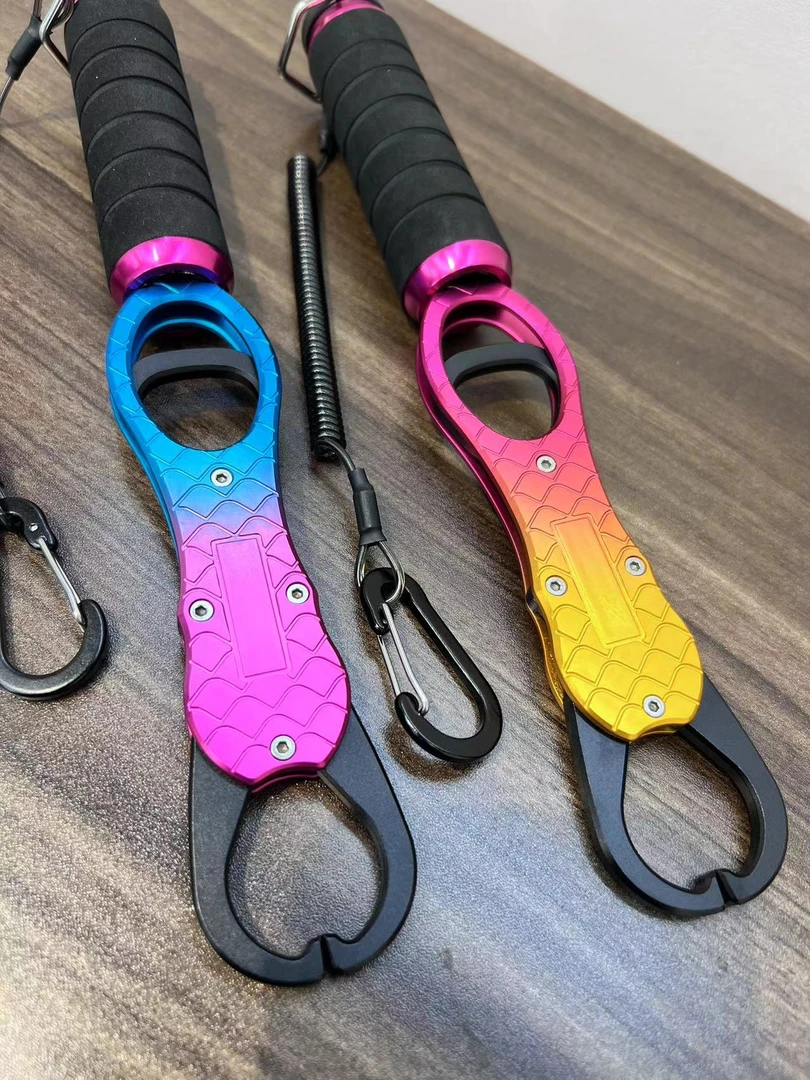 【超梵路亚】控鱼器提鱼夹鱼器带称重协力路亚钓鱼工具高强度轻量化
