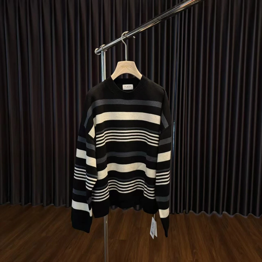 MNFK 2024 很厚的 羊毛 毛衣 2028