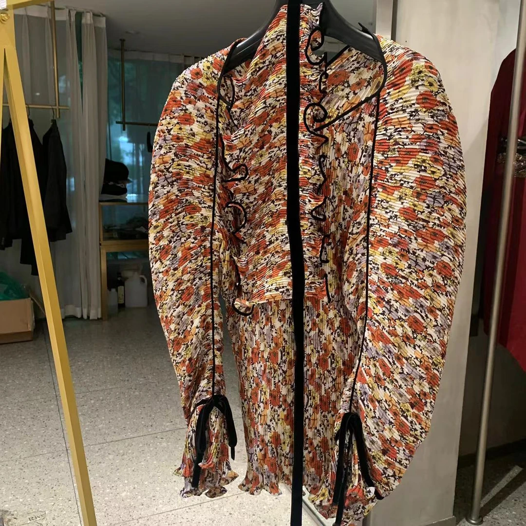 MNFK 新款短外套 碎花气质长袖  CS0129