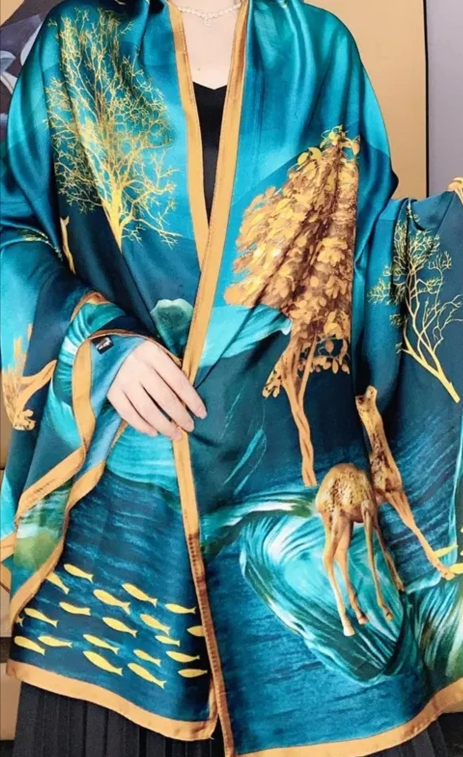 新丝段绿色一鹿有你90*180围巾披肩两用