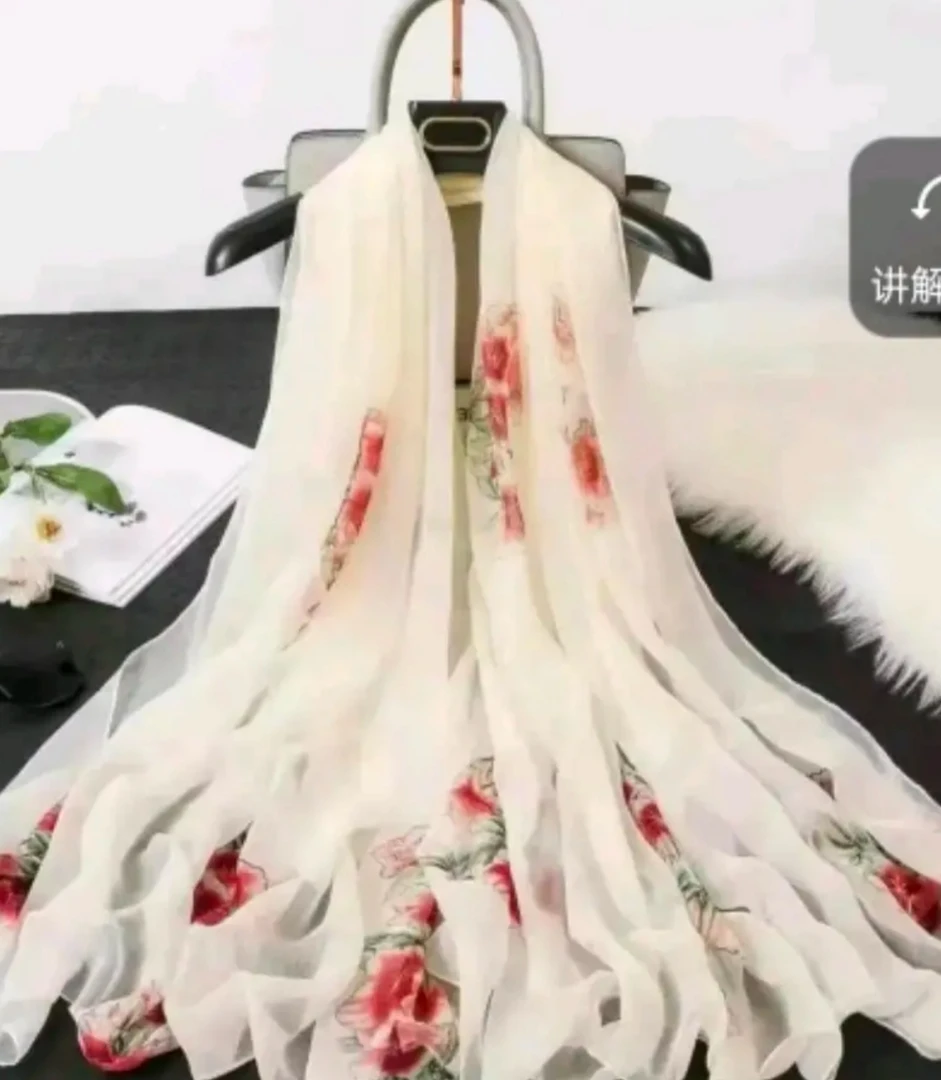 鳄鱼皱米色碎花仙子140*180围巾披肩两用高档时尚百搭女士春夏