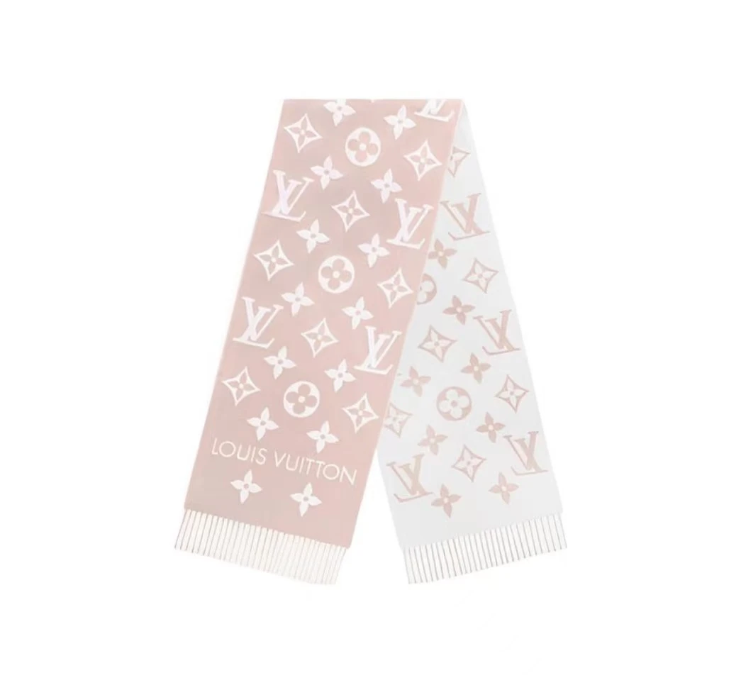 全新未使用 LouisVuitton/路易威登 浅粉色双面流苏围巾/梦一专属