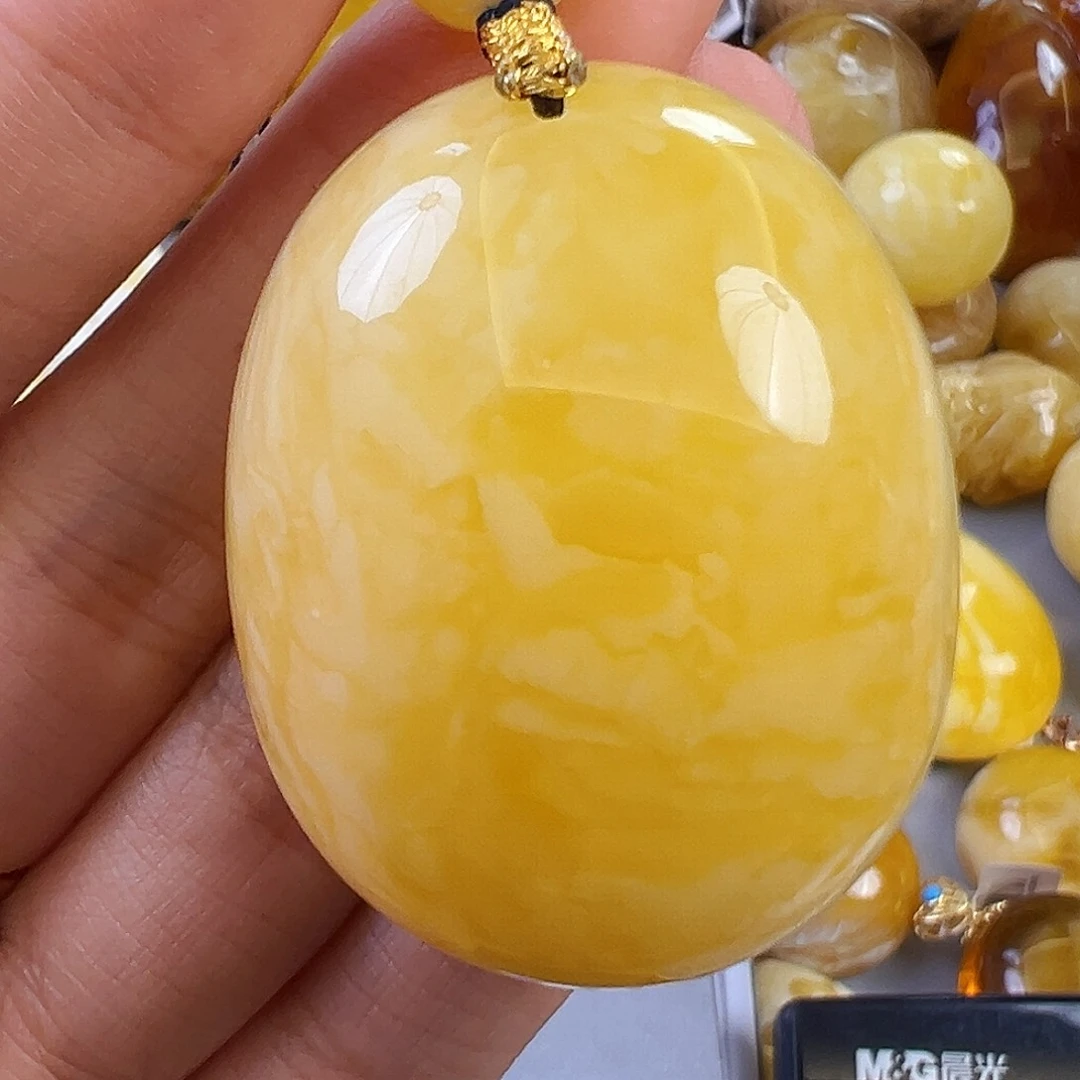 琥珀颈饰未镶嵌蜜蜡