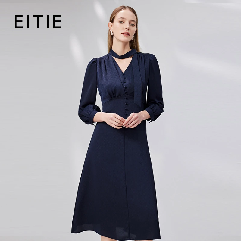 EITIE/爱特爱女装法式收腰复古时尚显瘦长袖精致连衣裙7107807