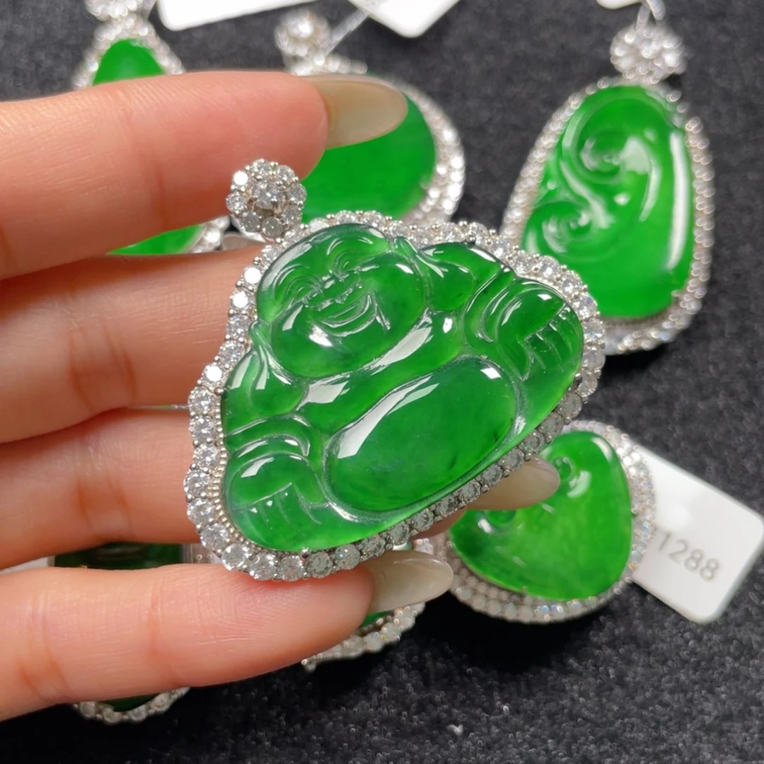 翡翠颈饰银S925镶嵌?****?翡翠