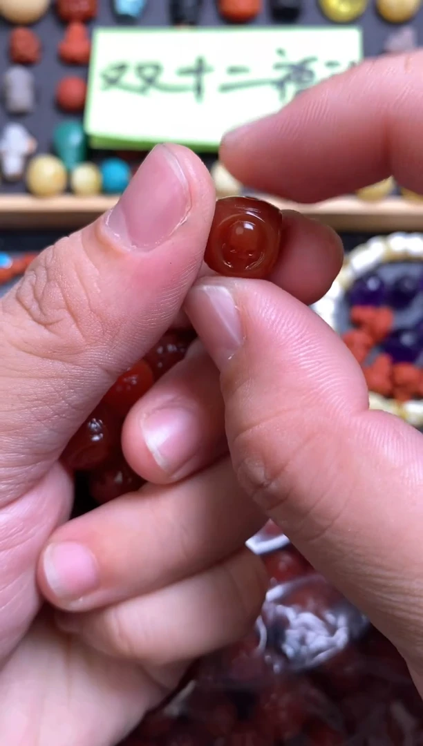 【闪购商品】玛瑙/玉髓珠宝奇石未镶嵌12mm刺骨六方