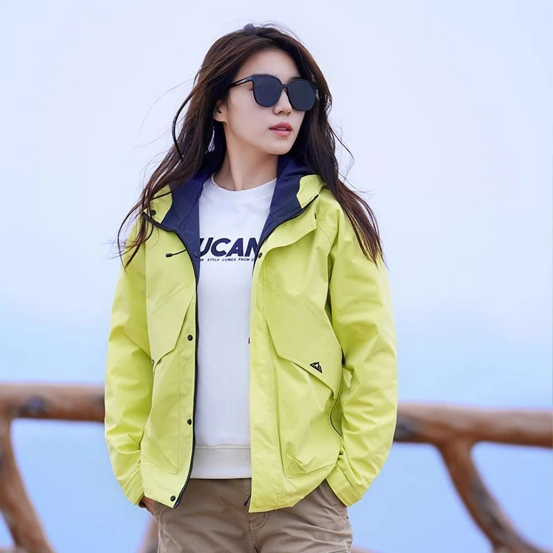 JEEPSPIRITJEEPSPIRIT女休闲夹克宽松时尚连帽户外冲锋衣外套