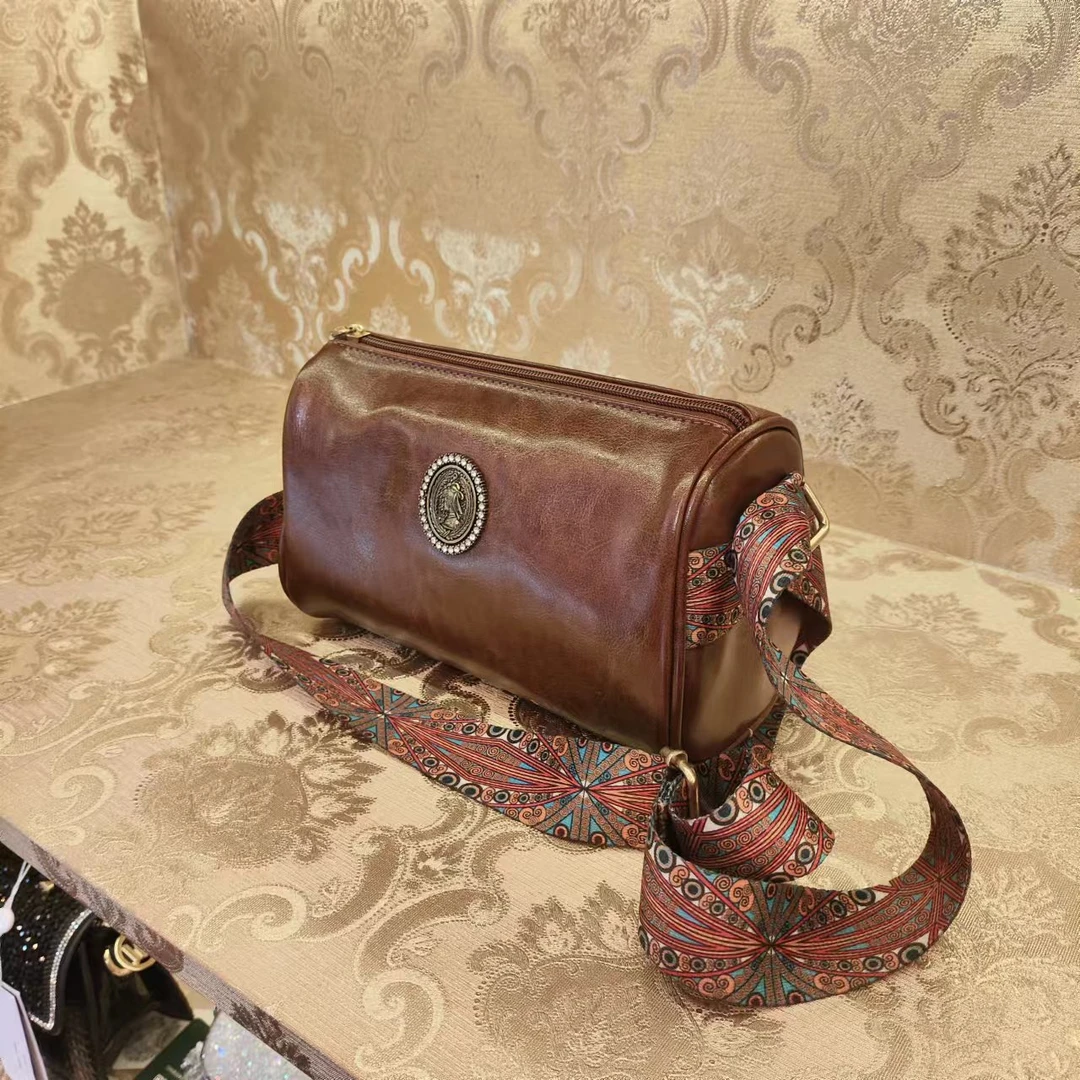 经典百搭时尚枕头包斜挎包