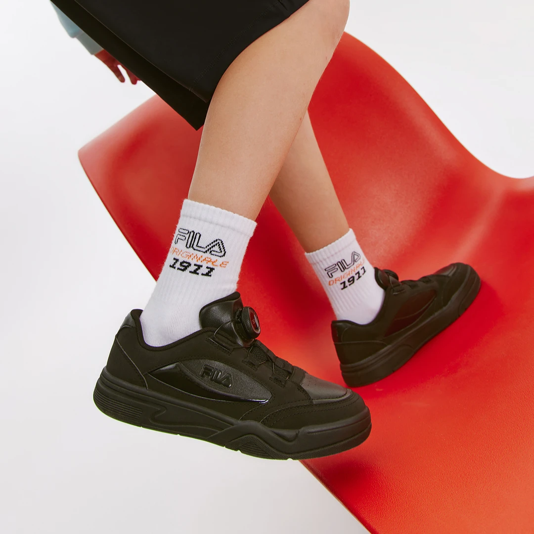 【锁扣板鞋】斐乐儿童时尚春季中大童休闲百搭透气运动鞋K15B431306