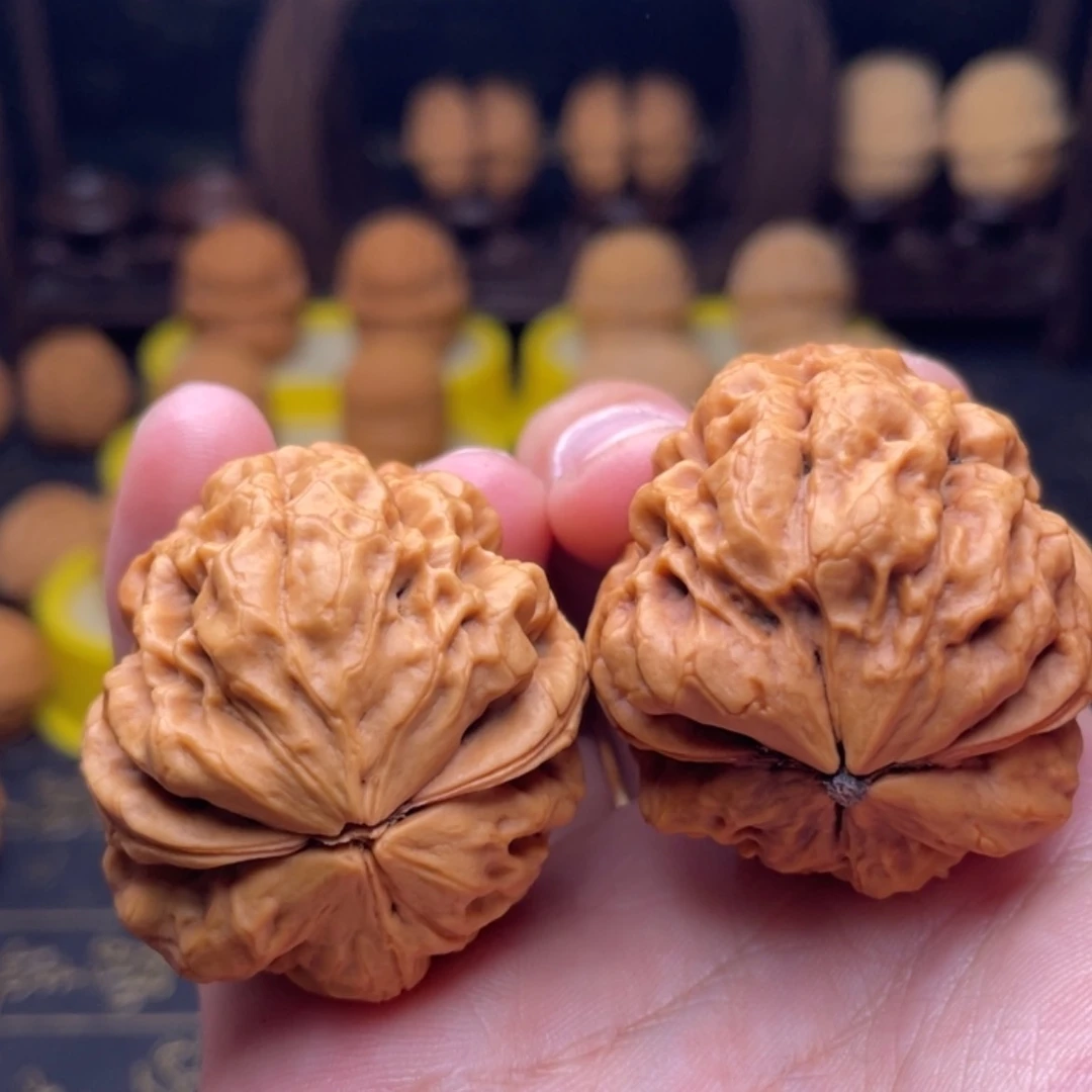 【闪购商品】文玩核桃吊坠三****旭8N