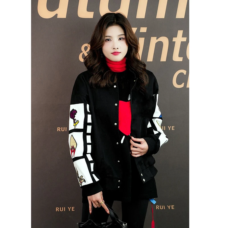 JY3WTD123549设计撞色拼接动物图案棒球服女