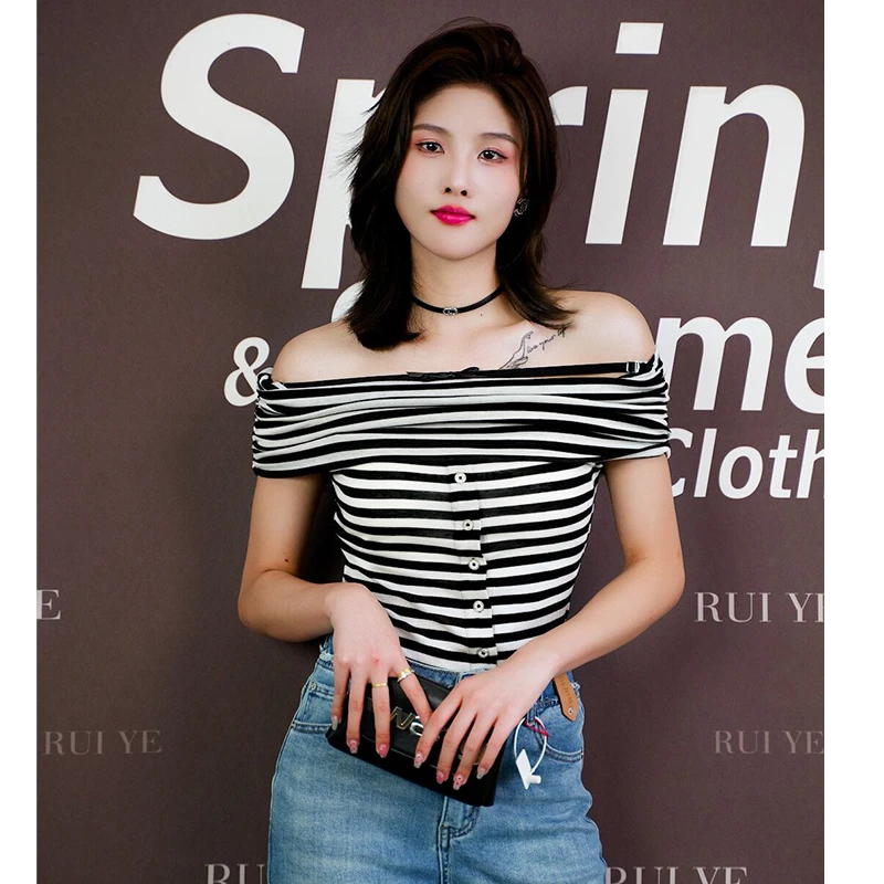 JY3TX2849夏季时尚一字肩露锁骨条纹上衣百搭显瘦薄款短袖T恤女