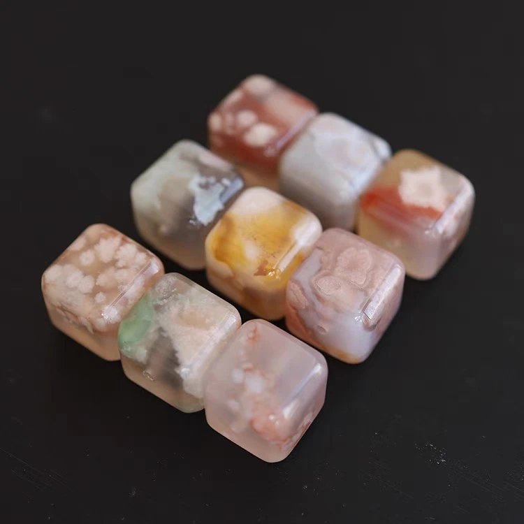 三只兔天然马达加斯加樱花玛瑙方糖樱花手镯手链私自拍下发绳子