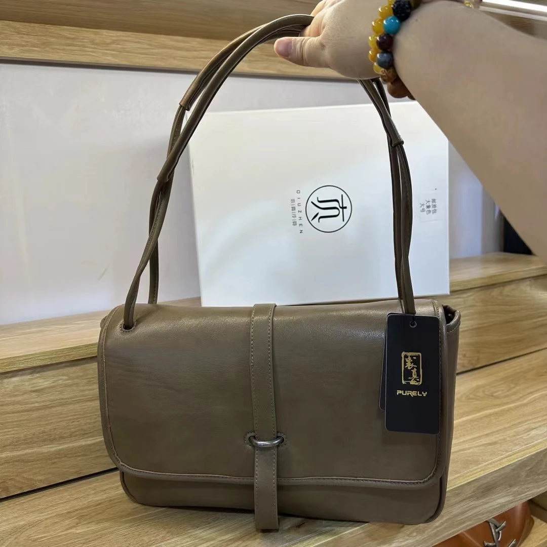 时尚潮流腋下单肩小众女包包