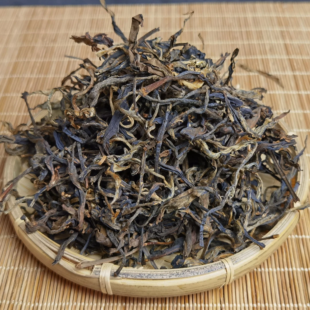 云南滇红老树晒红大树晒红茶