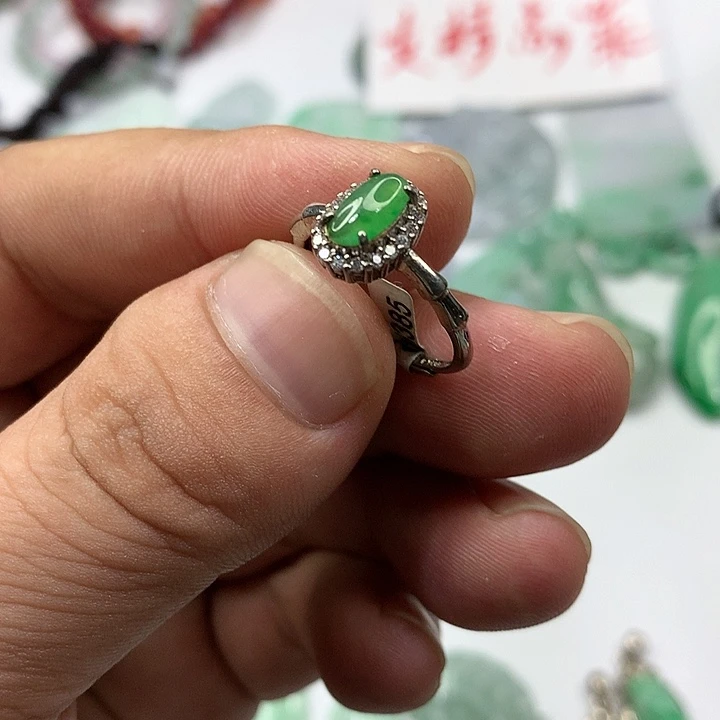 翡翠戒指银S925镶嵌戒指
