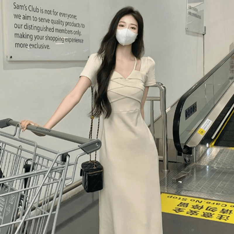 法式挂脖垂坠感女装连衣裙夏季新款收腰显瘦遮肉气质裙子6888