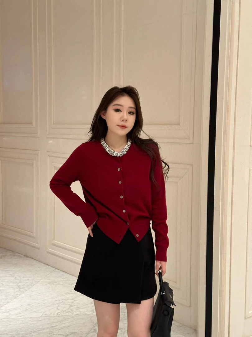 琪琪怪怪大码女装【缪系上衣】重工钉珠圆领厚款针织上衣T15377QQ