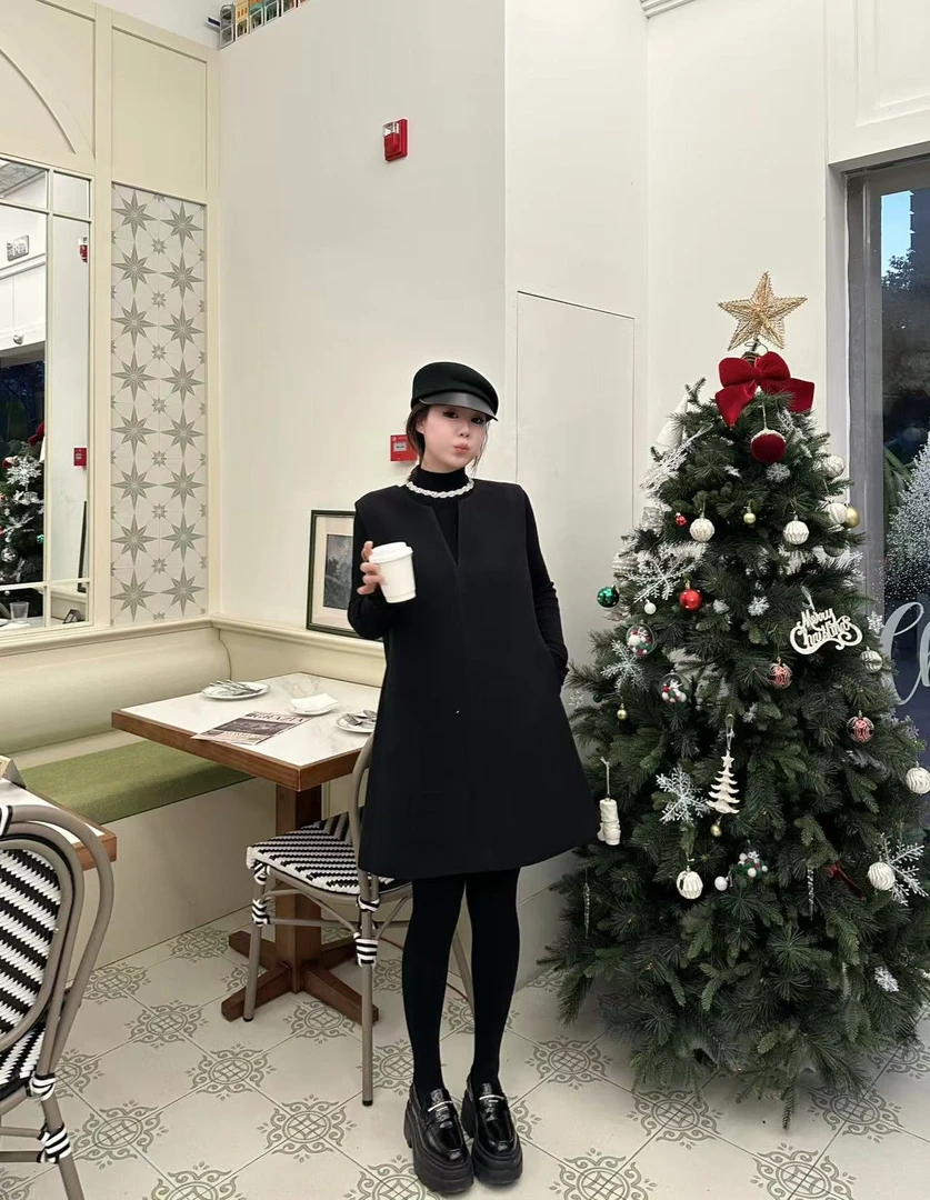 琪琪怪怪大码女装【城市假日】气质单面呢无袖背心连衣裙D35794QQ