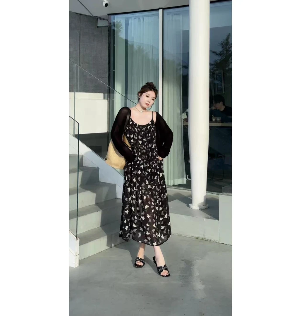 琪琪怪怪大码女装【蝴蝶曼波】设计感蝴蝶印花吊带连衣裙D33912QL