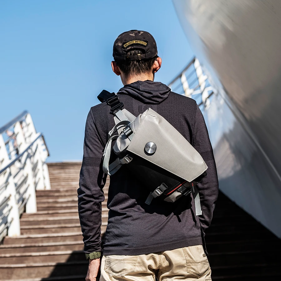 Lewhisper都市探索系列11寸尼龙多功能斜挎邮差包摄影包磁吸扣6L