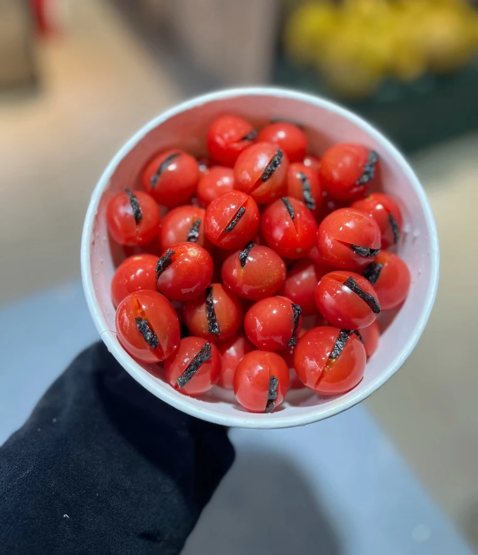 鲜果切～番茄夹乌梅(500g)