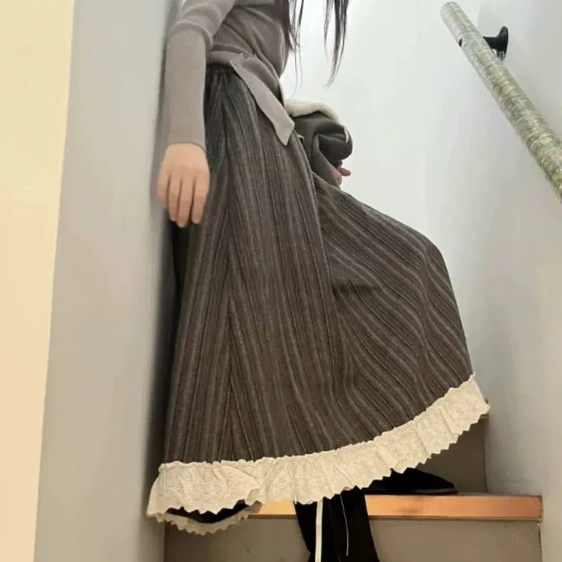 复古百搭蕾丝花边竖条纹高腰松紧A字长款半身裙女秋冬季2024新款