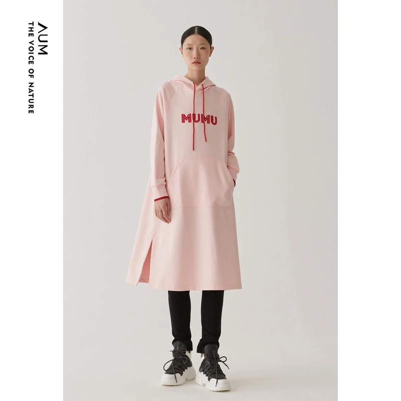 AUM20年春季休闲套头时尚长袖刺绣连衣裙M1AY10766