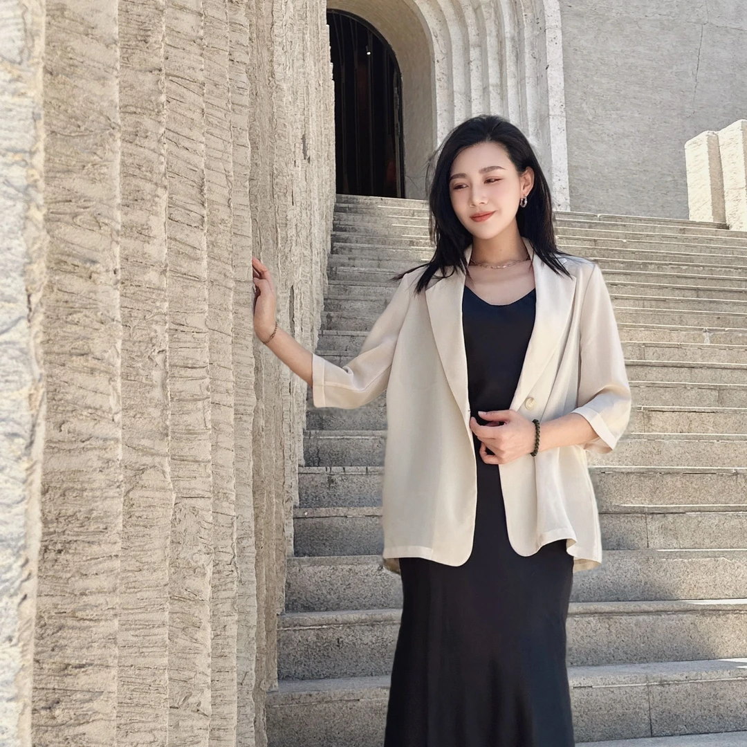 栖隐处【西装】米杏色轻薄款休闲气质韩版显瘦女士设计感通勤时尚