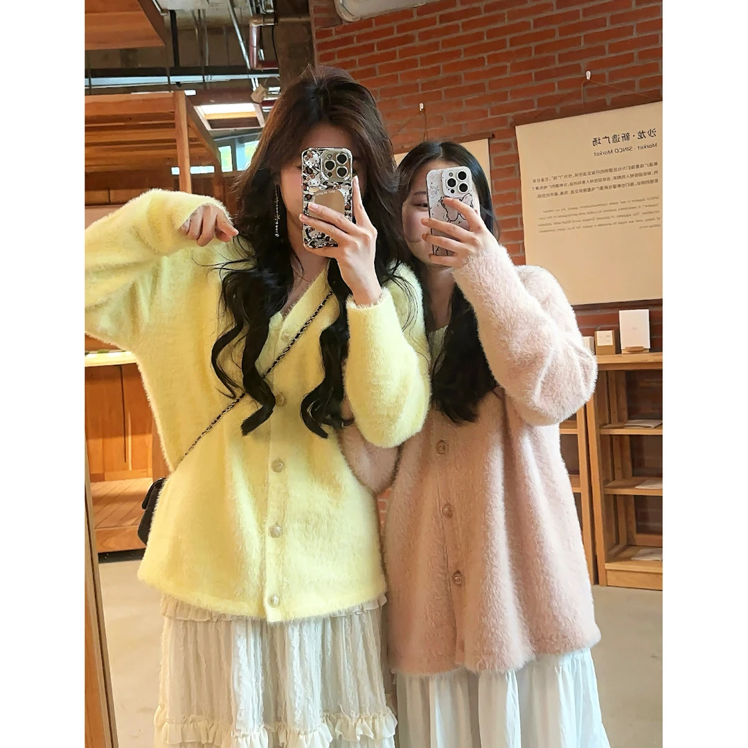 QC李潇洒【莓糯米糍】微胖大码秋软糯毛绒感V领中长款毛衣开衫