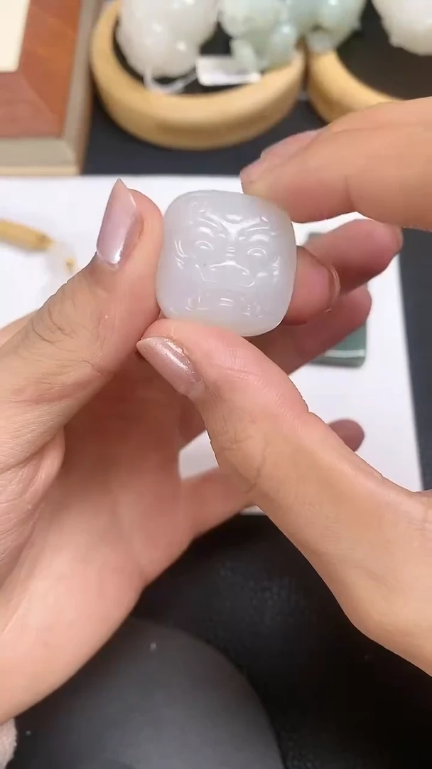 【闪购商品】和田玉吊坠(不含链)未镶嵌1