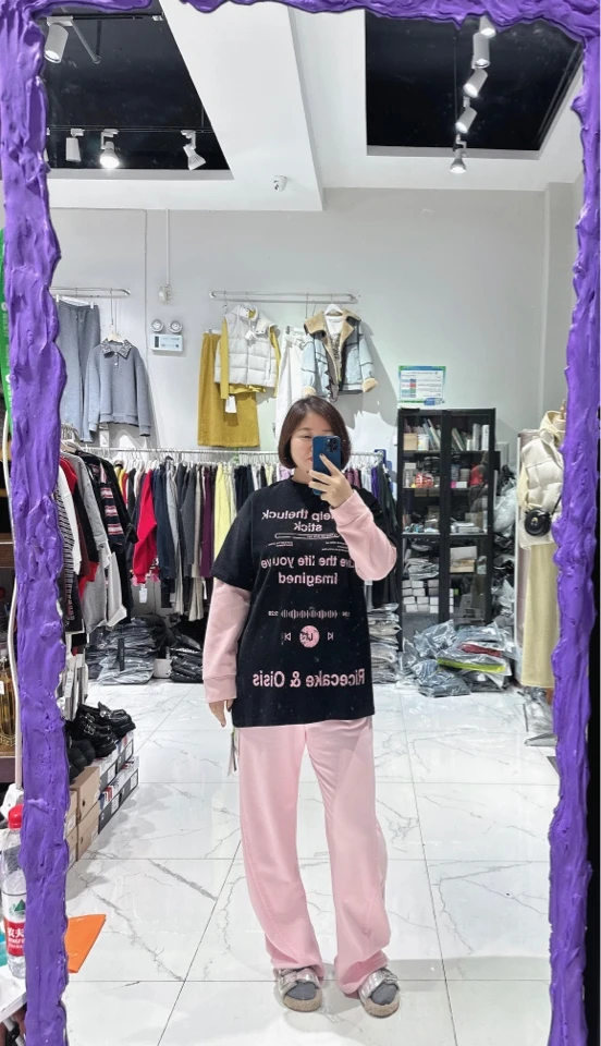 于小赖推荐2024秋冬加厚磨毛字母印花宽松拼接假两件长袖T恤女