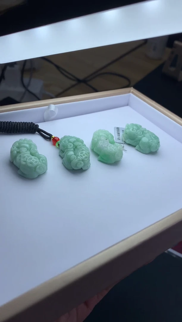 【闪购商品】翡翠颈饰未镶嵌MJ-B12貔貅（多样性发货）