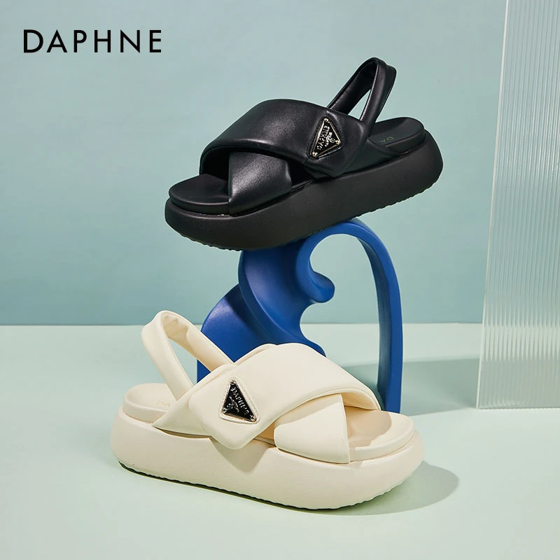 达芙妮女式厚底夏季百搭时尚外穿休闲平底软底舒适仙女风凉鞋