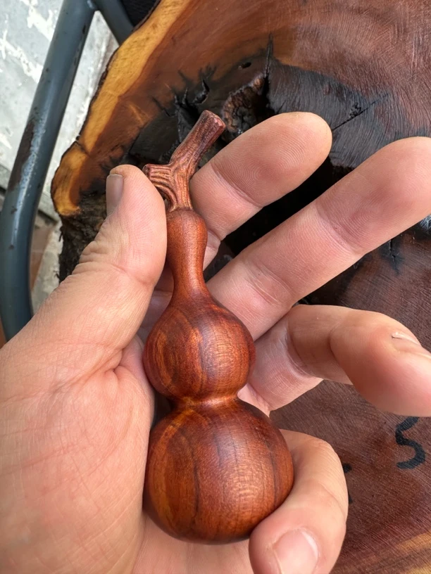 雷击木雷桃满雷纹雷桃芯精品天花板桌面摆件