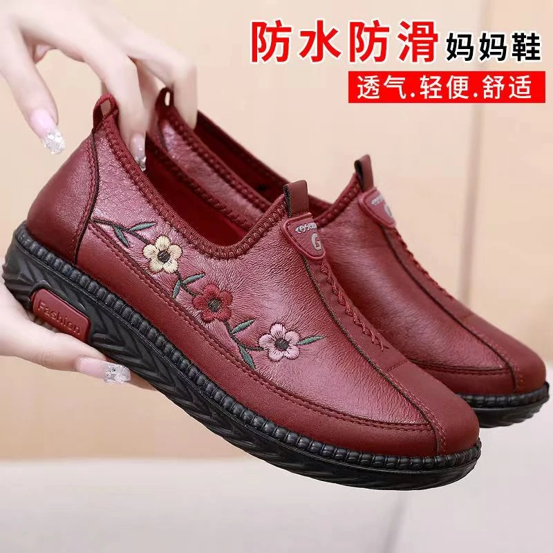 老北京布鞋女单鞋春秋透气妈妈鞋软底防水平底中老年人奶奶休闲鞋