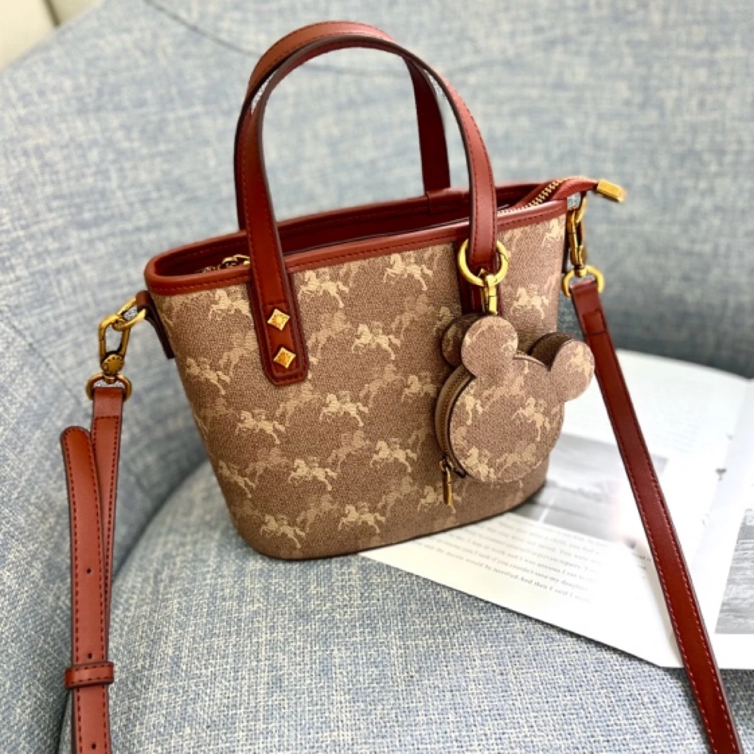 YAGESIPOLO/亚格斯保罗轻奢定制复古百搭菜篮子手提单肩斜挎女包