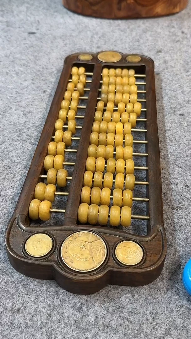 【闪购商品】花梨木类木雕111111111111