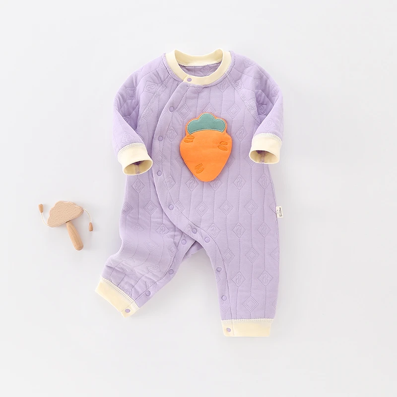 秋冬新款保暖连体衣婴儿男女宝空气棉小熊爬服春秋