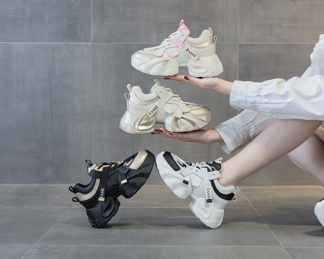 2024秋冬新款透气运动鞋女百搭厚底老爹鞋女ins休闲高帮小白鞋