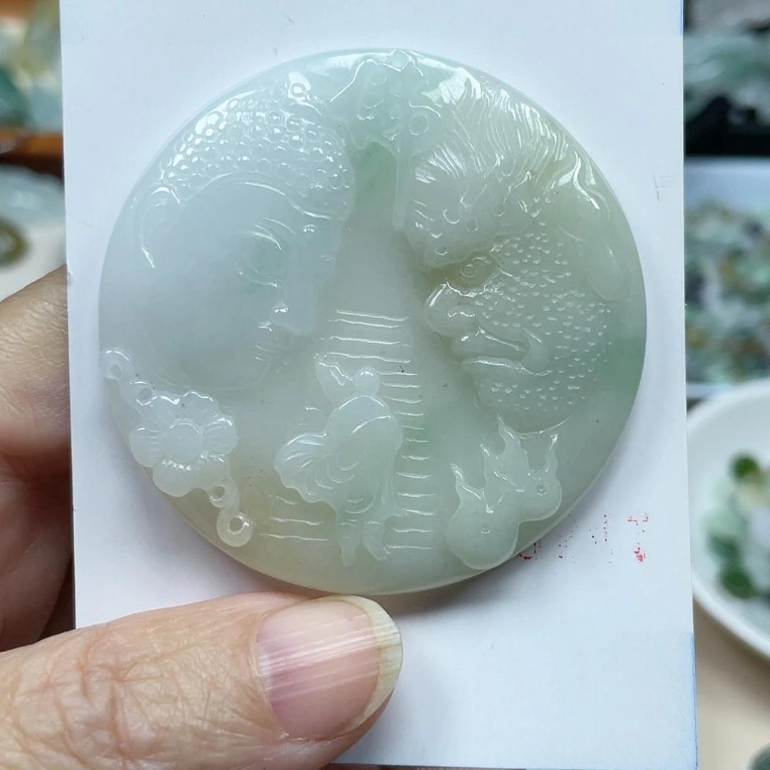 【闪购商品】翡翠颈饰未镶嵌锦***?