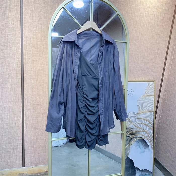 CC465灰色孕妇吊带裙两件套90-110