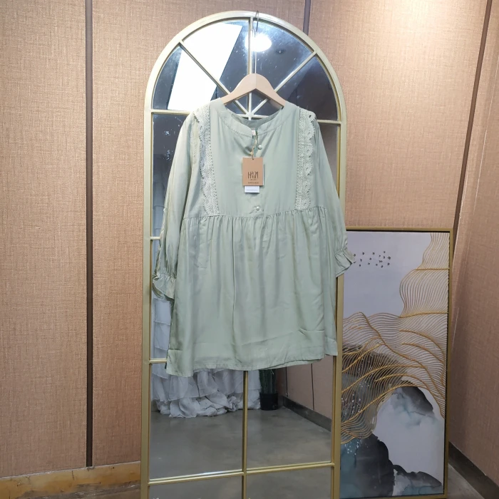 BF161孕妇绿色上衣110-140