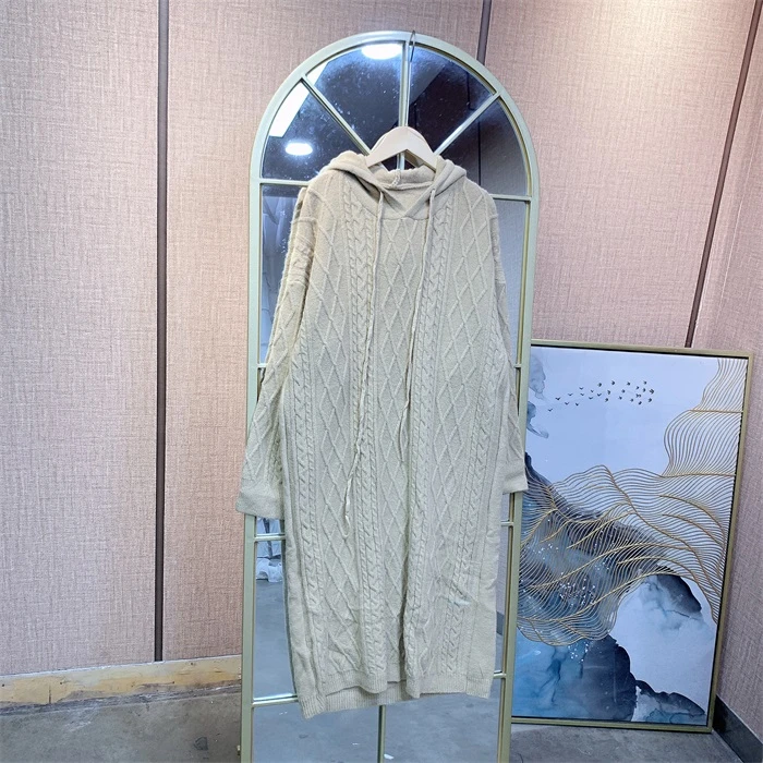 LL698杏色孕妇连帽针织衫100-140