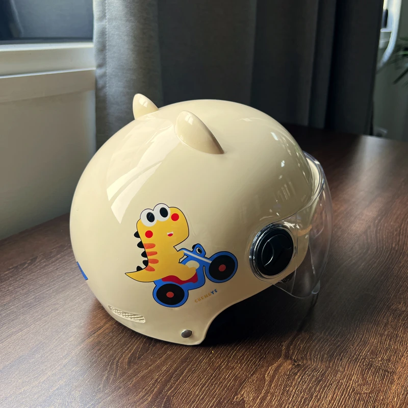 国标B类夏季小孩儿童轻便卡通安全头盔时尚个性骑行透气乘坐半盔